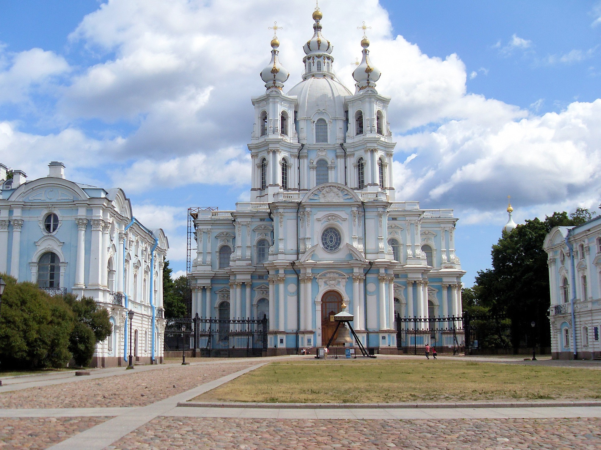 Church Hopping: The Best Churches to Visit in St. Petersburg