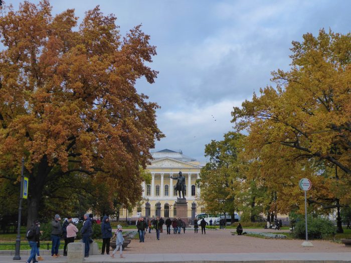 The statue of Pushkin on Площадь искусств (Arts Square), in front of the Russian Museum